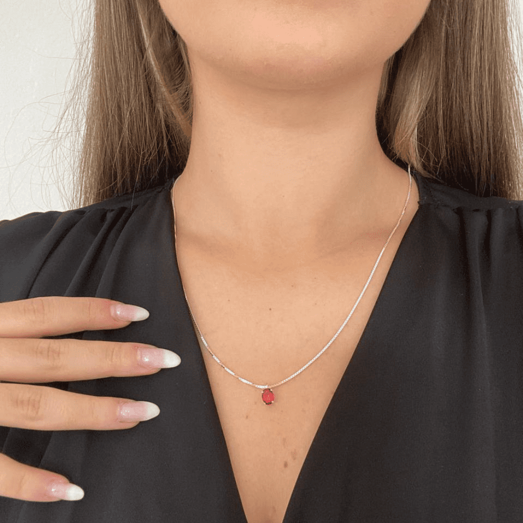 Colar de Prata Ponto de Luz Oval Vermelho