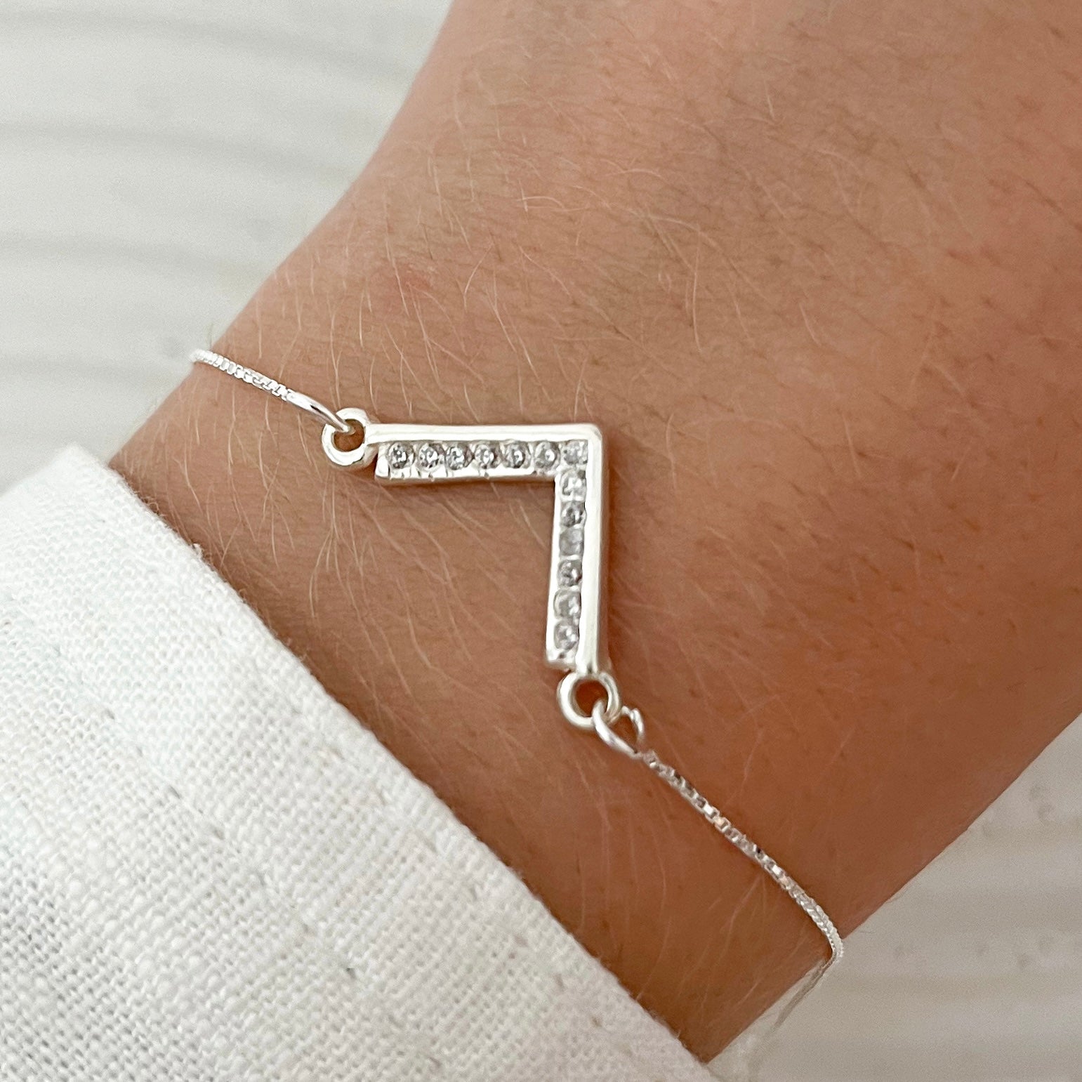 Pulseira de Prata Minimalista Cravejada