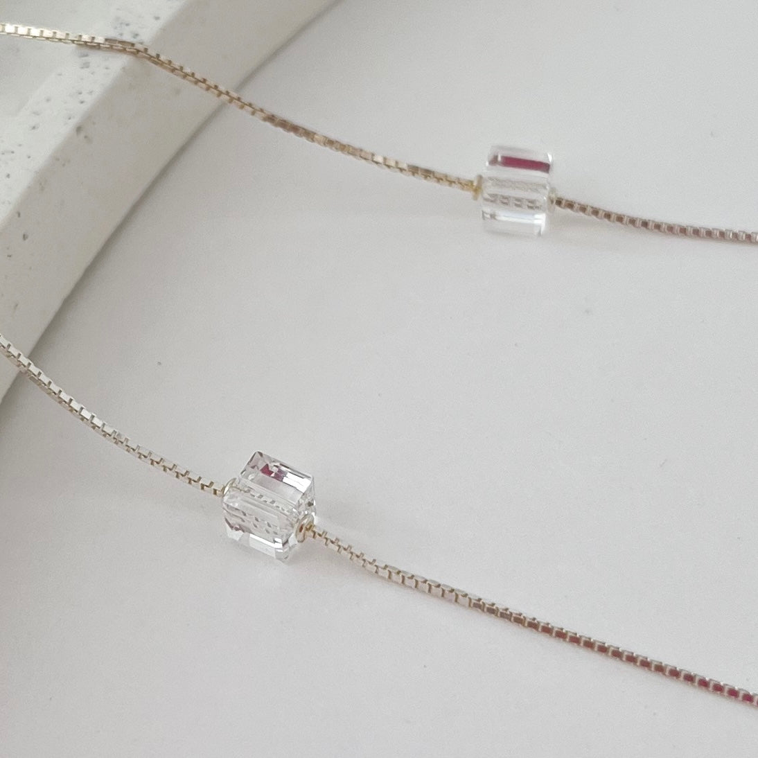 Colar de Prata Chocker Cubos Transparentes