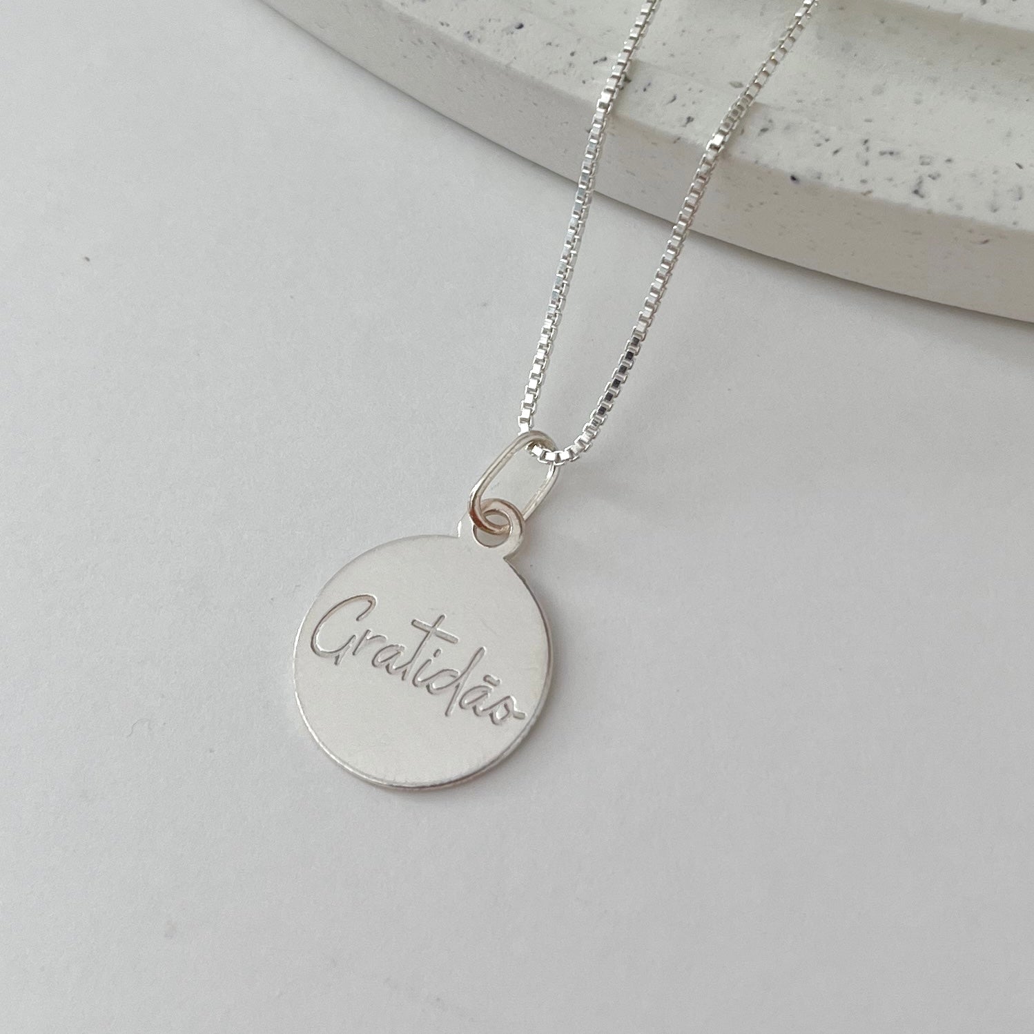 Colar Medalha de Prata Gratidão