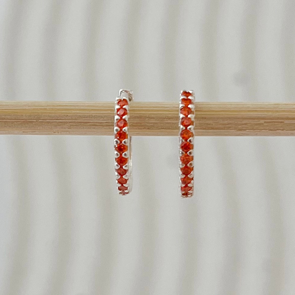 Brinco de Prata Mini Argola Cravejada Laranja